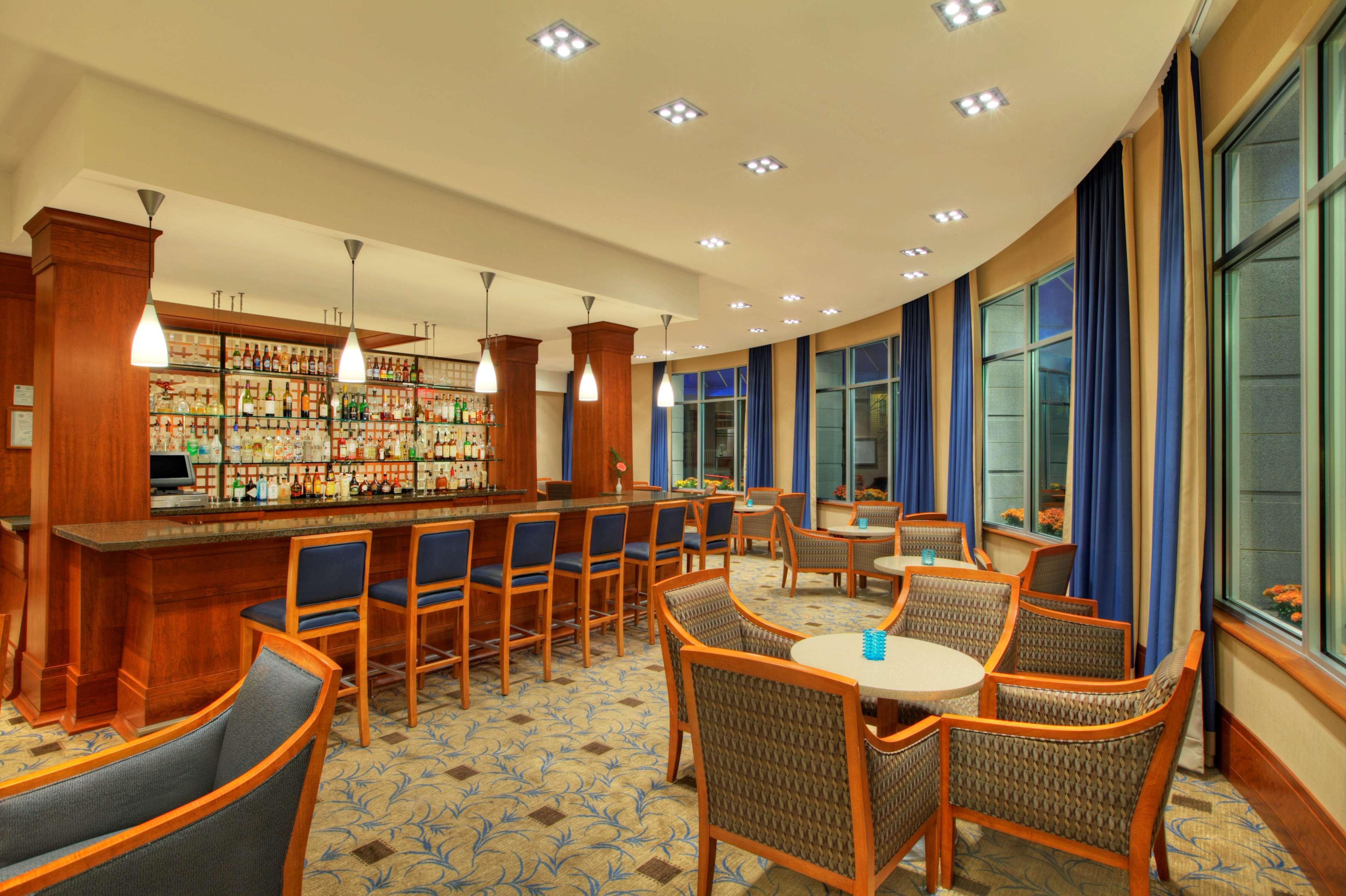 Hilton Garden Inn Portsmouth Downtown Exterior foto